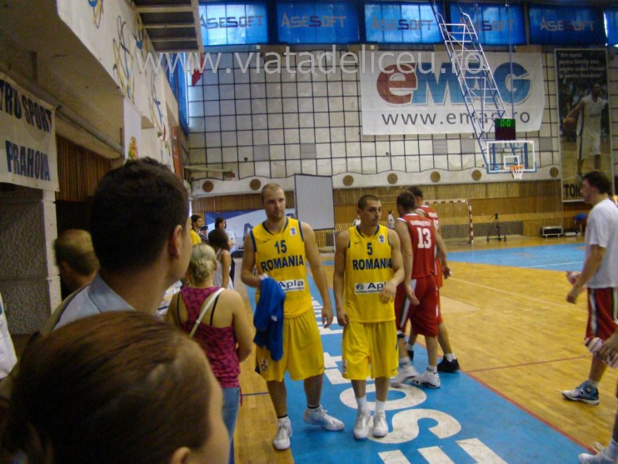 poze-romania-belarus-baschet-10