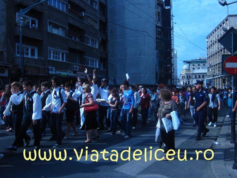 poze-parada-liceelor-2010-_03